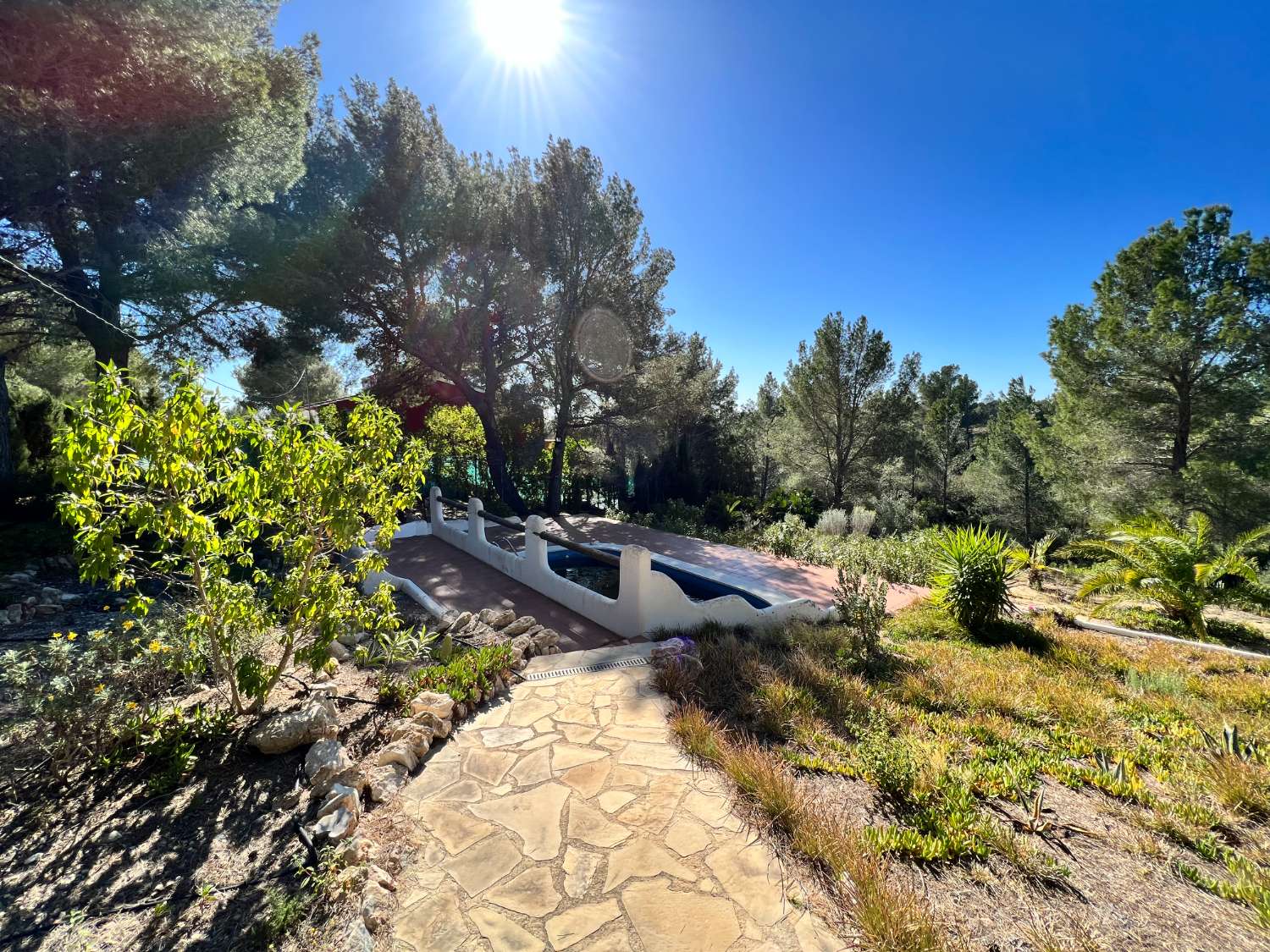 Casa indipendente con terrazzo e piscina