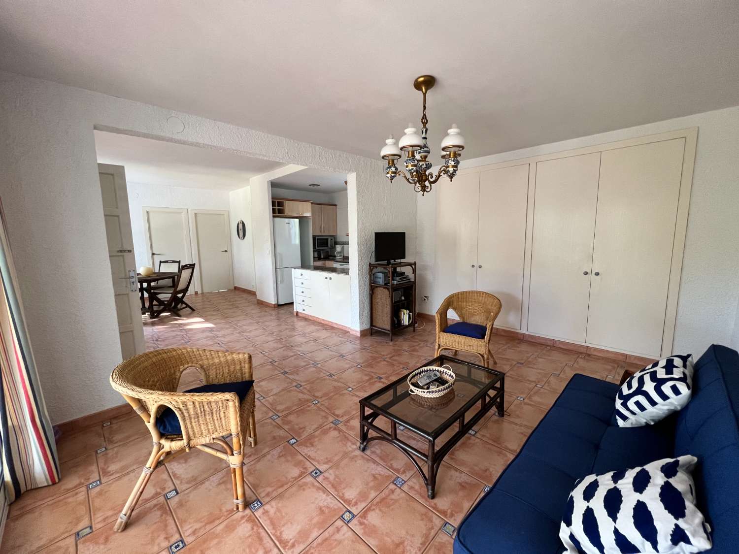 Casa indipendente con terrazzo e piscina