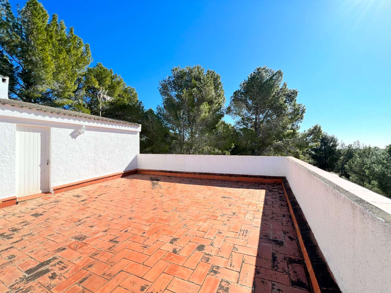Casa indipendente con terrazzo e piscina