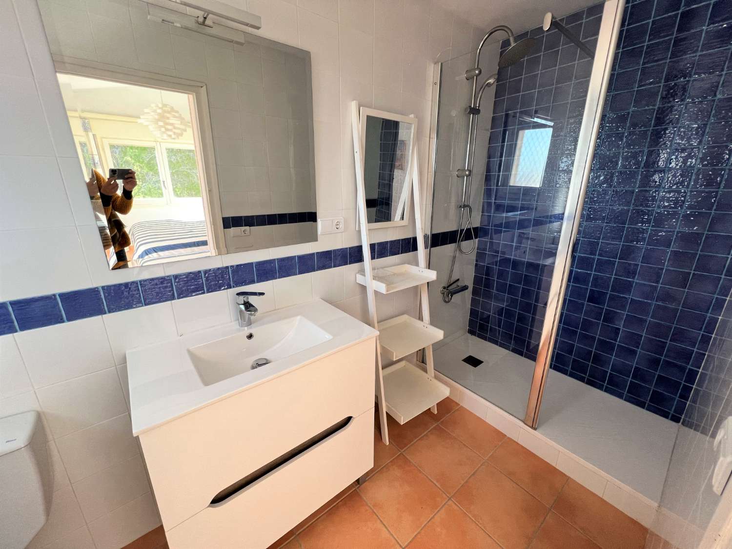 Casa indipendente con terrazzo e piscina