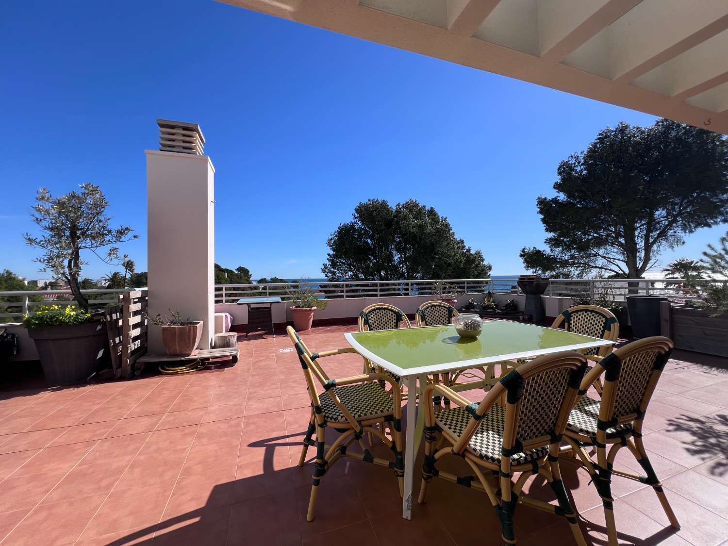 Ático con vistas al mar