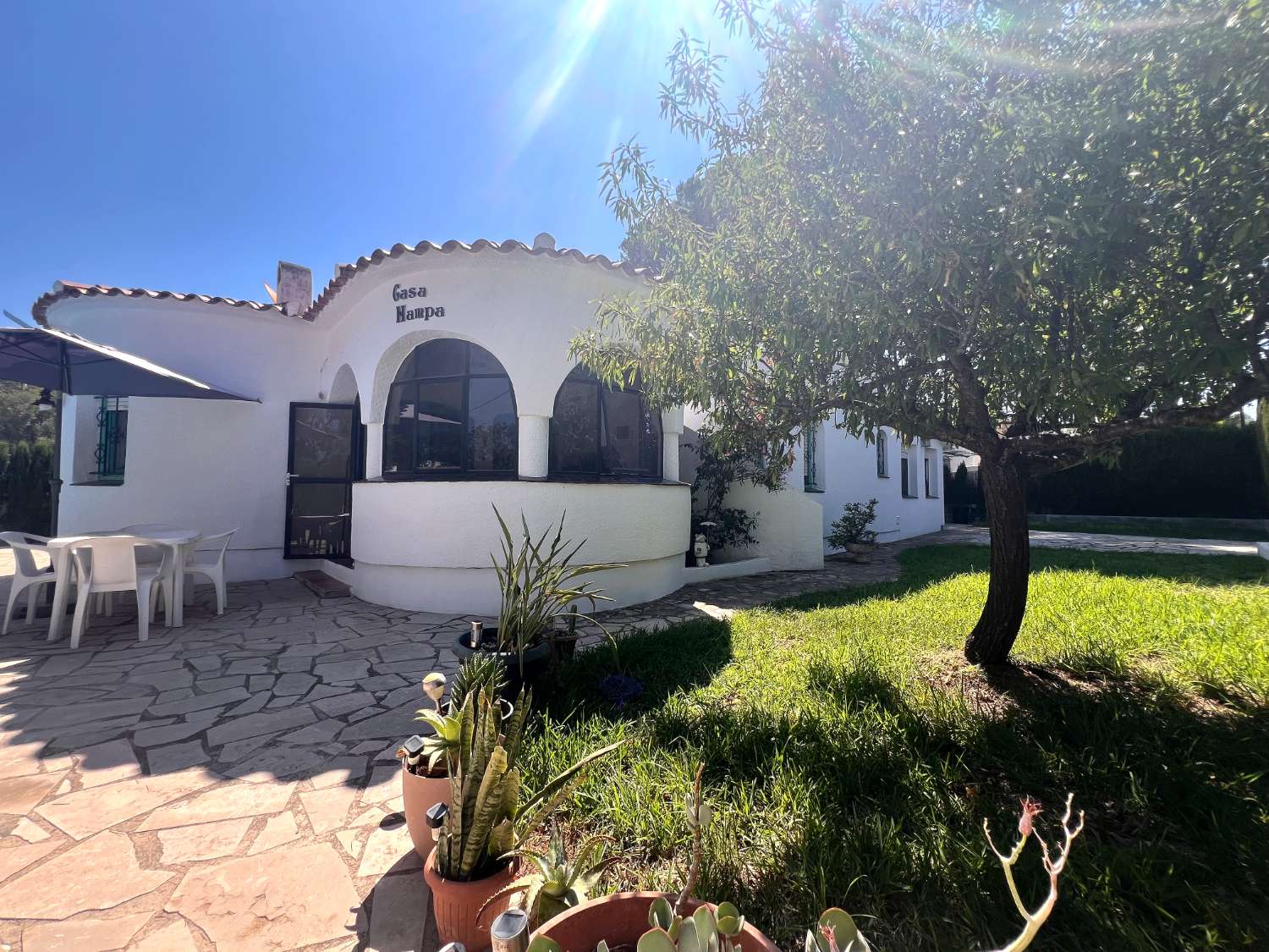 Casa independiente con piscina cerca del mar