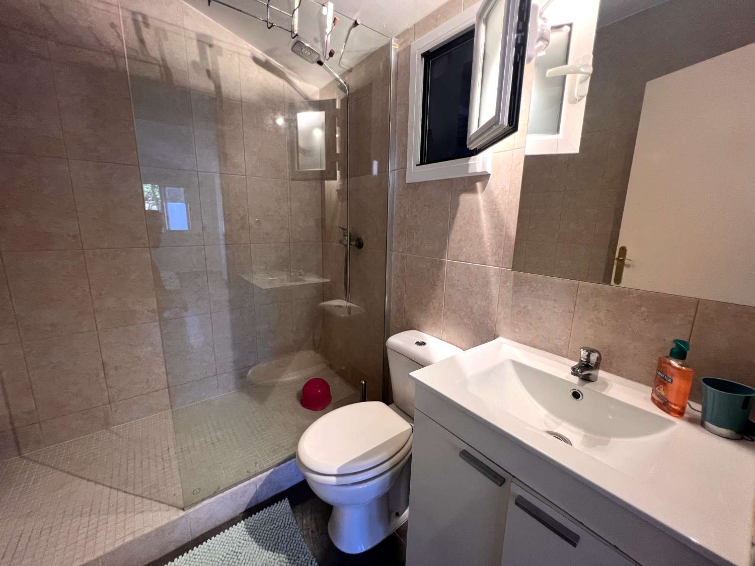 Casa independiente con piscina cerca del mar
